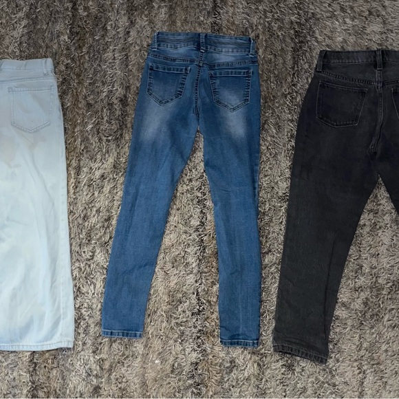 Girl jeans a size 10 Old Navy, Mudd and Sugar & Jade Good Condition. - Picture 8 of 11